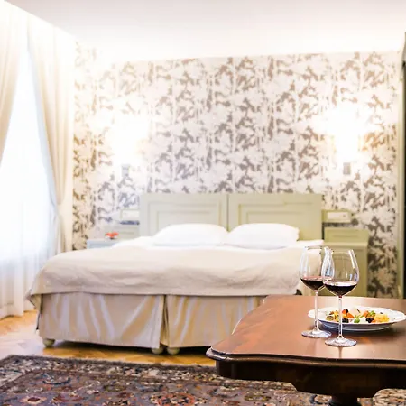 Hotell Antonius Boutique 4*