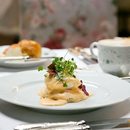 Hotel Antonius Boutique 4*